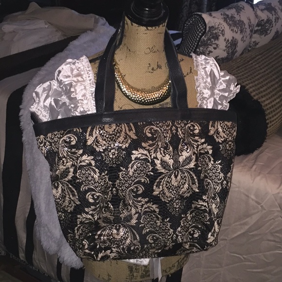 Chi bag - Picture 1 of 8